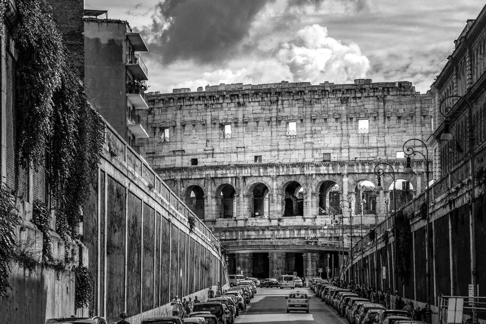 Apartment Empire Loft In The Shadow Of Colosseum *